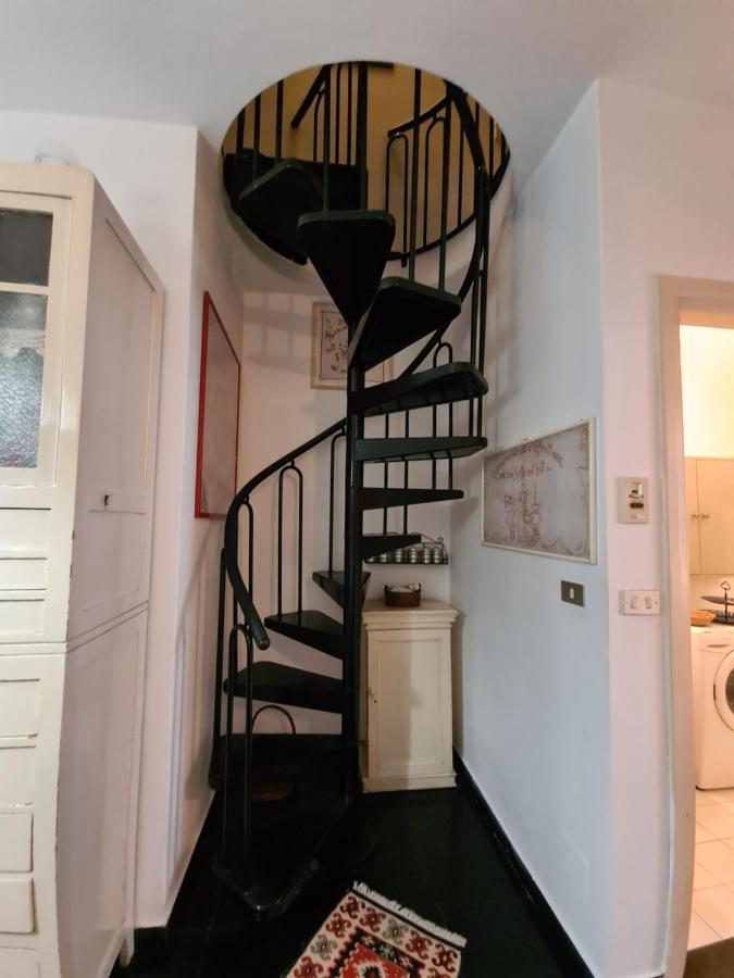 Mansarda A Finalborgo - Fascino E Tradizione Apartamento Finale Ligure Exterior foto