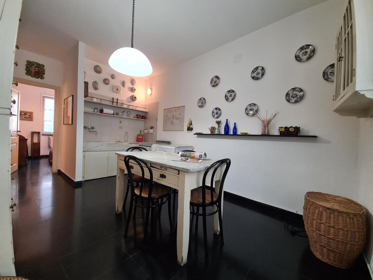 Mansarda A Finalborgo - Fascino E Tradizione Apartamento Finale Ligure Exterior foto